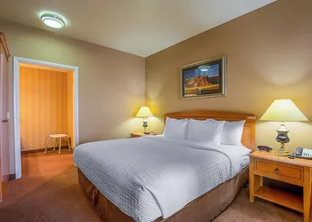Clarion Suites St George - Convention Center Area hotel thumbnail 8