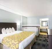 Baymont by Wyndham Gallatin hotel detail image 4