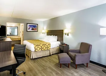 Baymont by Wyndham Gallatin hotel thumbnail 6