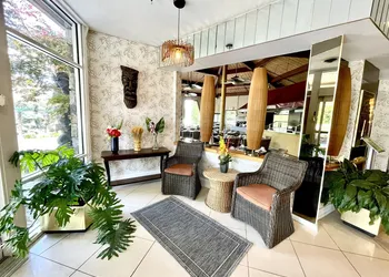 Tiki Resort hotel thumbnail 5