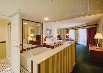 Bayshore Resort hotel thumbnail 5