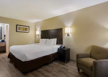 SureStay Plus Hotel by Best Western Jackson hotel thumbnail 6