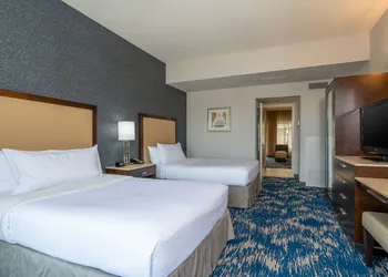 Embassy Suites by Hilton Alexandria Old Town hotel thumbnail 5