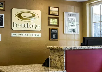 Econo Lodge Sacramento Convention Center hotel thumbnail 3