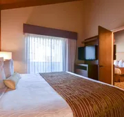 Best Western The Inn & Suites Pacific Grove hotel detail image 7