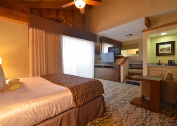 Best Western The Inn & Suites Pacific Grove hotel thumbnail 8