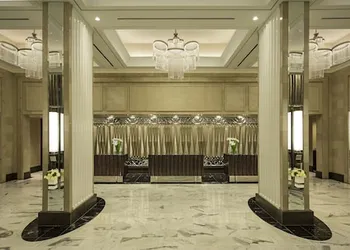Loews Regency New York Hotel hotel thumbnail 3