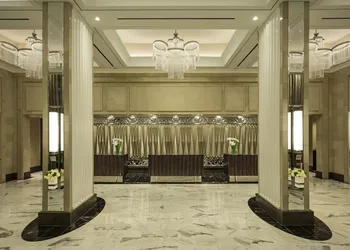 Loews Regency New York Hotel hotel thumbnail 3