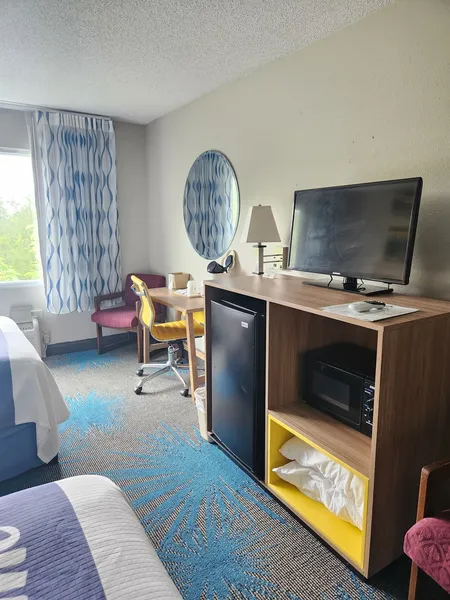 Days Inn by Wyndham Dahlonega University Area hotel detail image 6