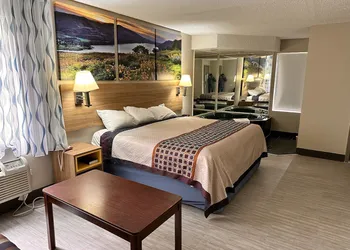 Days Inn by Wyndham Dahlonega University Area hotel thumbnail 8