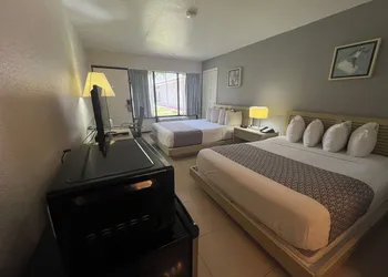 Garden Inn Homestead hotel thumbnail 5