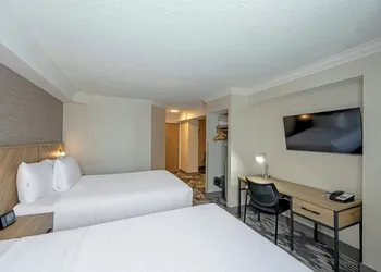 Sandman Signature Mississauga Hotel hotel thumbnail 6