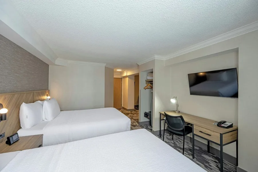Sandman Signature Mississauga Hotel hotel detail image 6