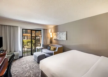 Sonesta Select Huntington Beach Fountain Valley hotel thumbnail 6