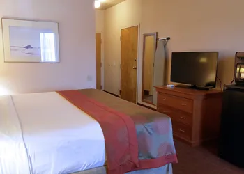 Ramada by Wyndham St George hotel thumbnail 4