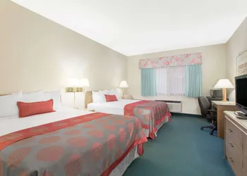 Ramada by Wyndham St George hotel thumbnail 7