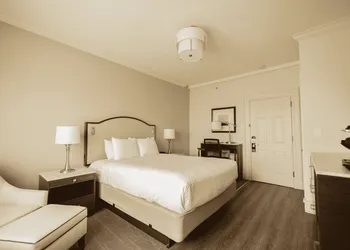 The Albion Summit hotel thumbnail 8