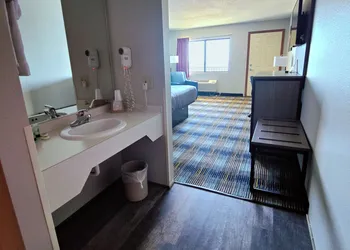 AmericInn by Wyndham Saint Ignace Lakefront hotel thumbnail 6