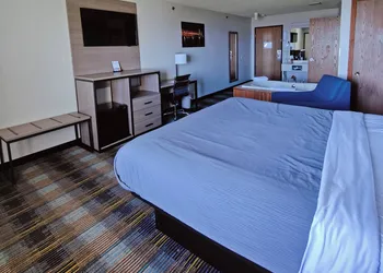 AmericInn by Wyndham Saint Ignace Lakefront hotel thumbnail 7