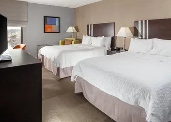 Holiday Inn Express Newark Airport Elizabeth by IHG hotel thumbnail 8