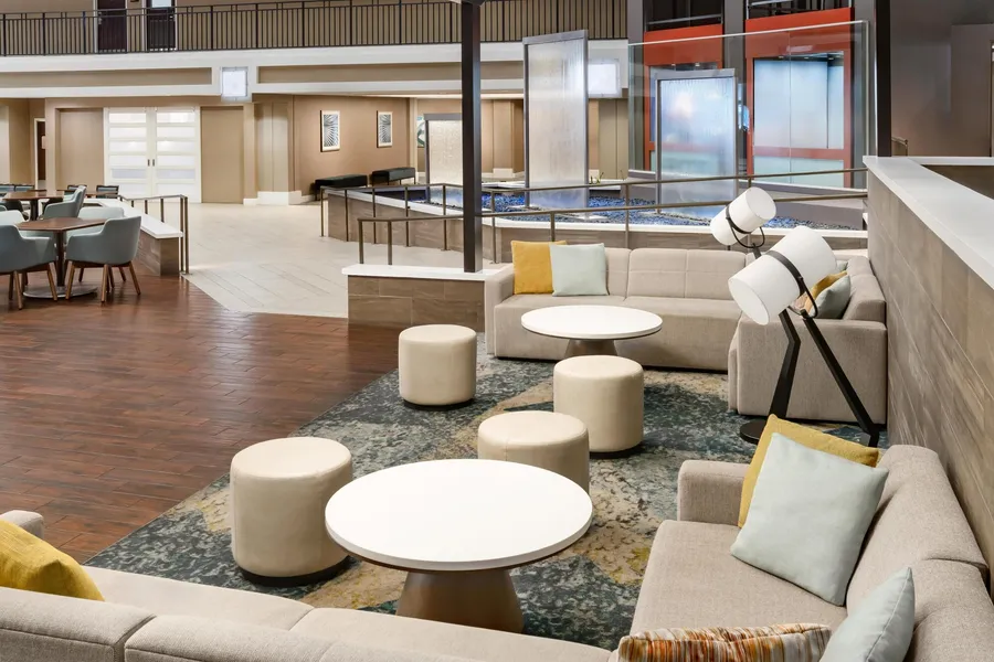 Embassy Suites by Hilton Orlando Lake Buena Vista Resort hotel detail image 2
