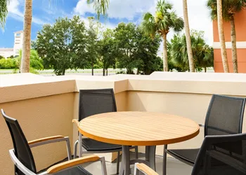 Embassy Suites by Hilton Orlando Lake Buena Vista Resort hotel thumbnail 7