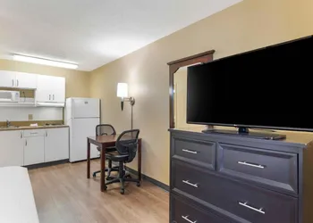 Extended Stay America Select Suites Nashville Airport hotel thumbnail 6