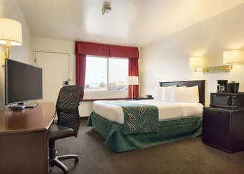 Travelodge by Wyndham Winslow hotel thumbnail 4