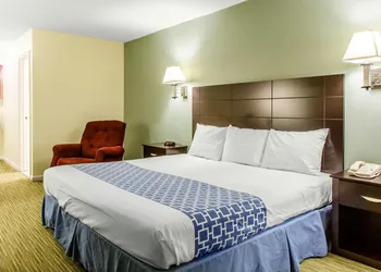 Rodeway Inn Groton - New London hotel thumbnail 3