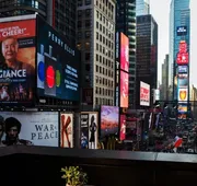 Renaissance New York Times Square Hotel by Marriott hotel detail image 5