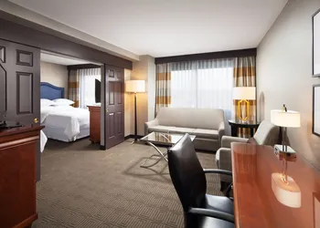 Sheraton Fairplex Suites & Conference Center hotel thumbnail 7