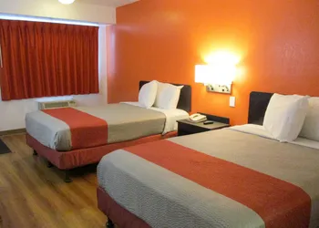 Motel 6 Memphis, TN - Downtown hotel thumbnail 7