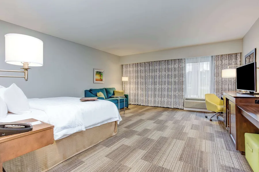 Hampton Inn & Suites Macon I-475 hotel detail image 6