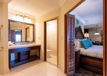 Pacific Terrace Hotel hotel thumbnail 8