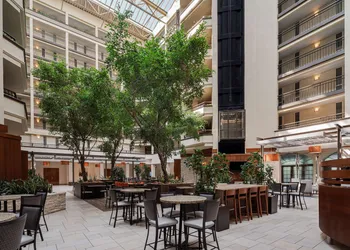 Embassy Suites by Hilton Nashville Airport hotel thumbnail 3