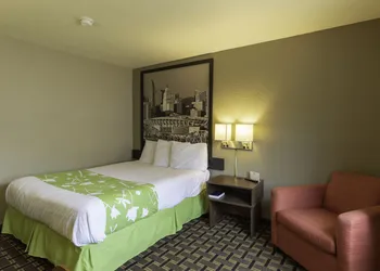 Rodeway Inn Florence - Cincinnati South hotel thumbnail 5