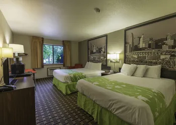 Rodeway Inn Florence - Cincinnati South hotel thumbnail 7