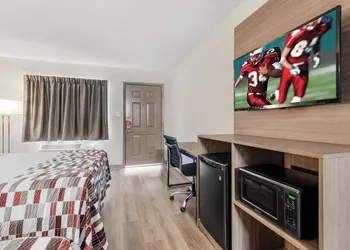 Red Roof Inn Kissimmee hotel thumbnail 7