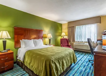 Quality Inn Los Lunas - Albuquerque South hotel thumbnail 4