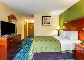 Quality Inn Los Lunas - Albuquerque South hotel thumbnail 6