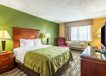 Quality Inn Los Lunas - Albuquerque South hotel thumbnail 8