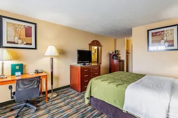Quality Inn Los Lunas - Albuquerque South hotel thumbnail 8