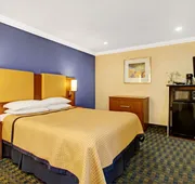 Days Inn by Wyndham San Francisco - Lombard hotel detail image 3
