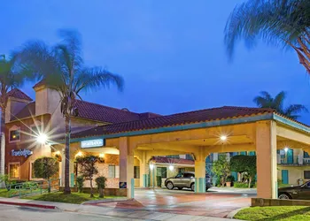 Travelodge by Wyndham Lynwood hotel thumbnail 5