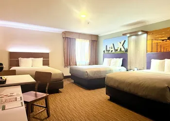 Quality Inn & Suites Los Angeles Airport - Stadium District hotel thumbnail 4