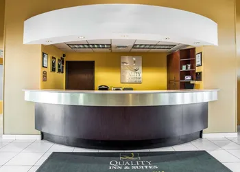Quality Inn Grand Suites Bellingham hotel thumbnail 3