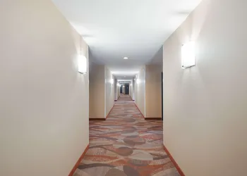 Quality Inn Grand Suites Bellingham hotel thumbnail 8