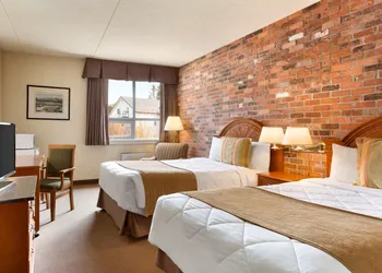 Travelodge by Wyndham North Bay hotel thumbnail 8
