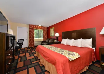 Americas Best Value Inn Canton, NC hotel thumbnail 4