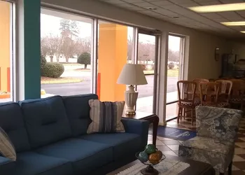 Howard Johnson by Wyndham Virginia Beach hotel thumbnail 6